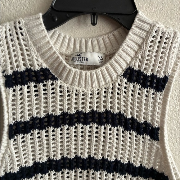 Hollister Knitted Navy and White Striped Vest XS - Picture 7 of 12